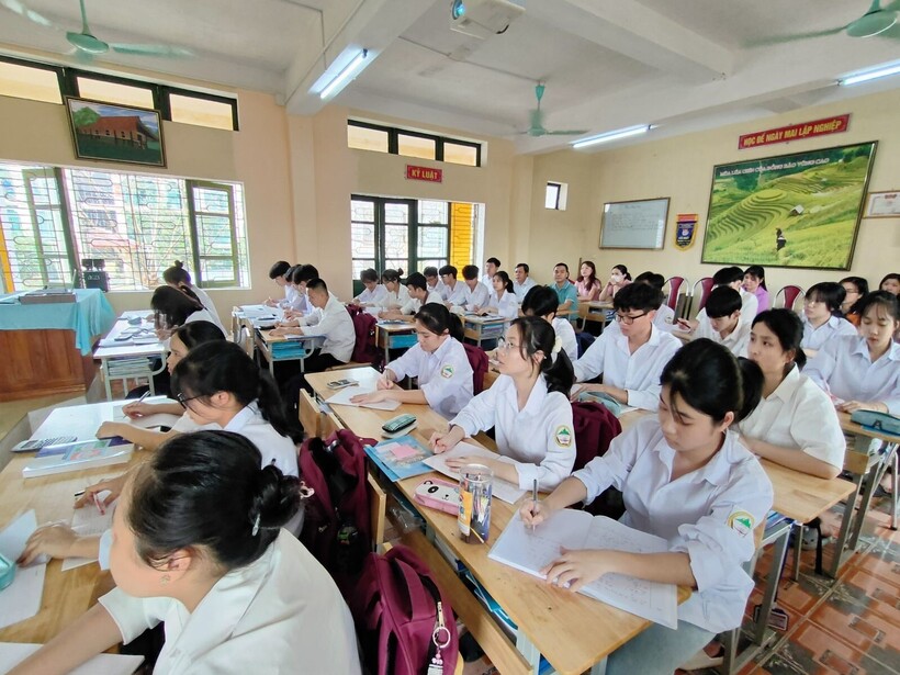 Trường PTDTNT tỉnh Phú Thọ: Luôn quan tâm nâng cao chất lượng dạy và học - 5