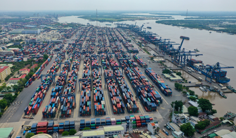 Hàng nghìn container "vô chủ" tại cảng Cát Lái