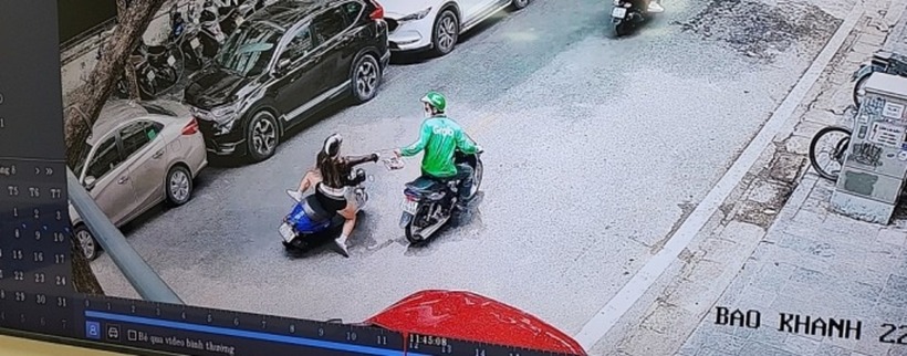 Đối tượng Dương cướp giật tài sản của nạn nhân. Ảnh: Pháp luật & Xã hội