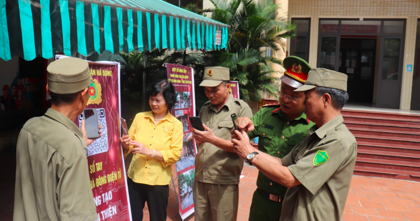 Việc tuyên truyền và tổ chức cho các hộ kinh doanh ký cam kết nhằm góp phần thay đổi nhận thức của người dân về Luật Giao thông đường bộ, không vi phạm, lấn chiếm hành lang ATGT, lòng đường, vỉa hè.