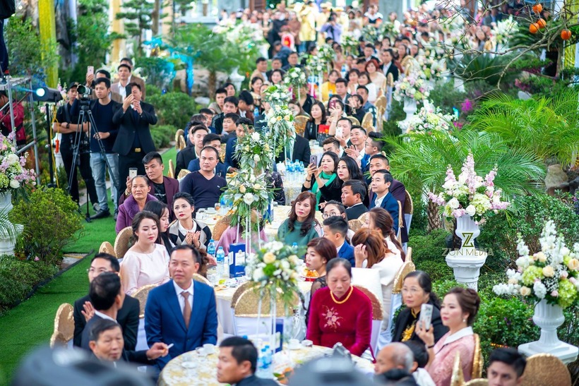 Đám cưới sang trọng của cô dâu Thu Hương năm 2019