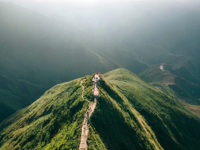 Tà Xùa mang đến cho du khách một hành trình chinh phục đầy thử thách nhưng cũng không kém phần hấp dẫn. Ảnh minh họa