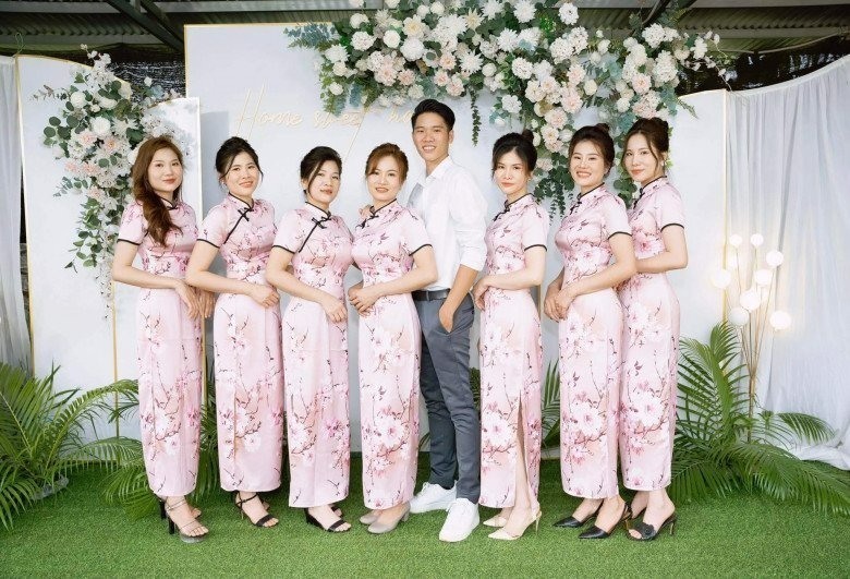 Giờ đây mỗi người đều có sự nghiệp riêng ổn định, có thể lo cho gia đình nhỏ của mình, giúp đỡ các chị em và báo hiếu bố mẹ. Ảnh: Tri thức và Cuộc sống.