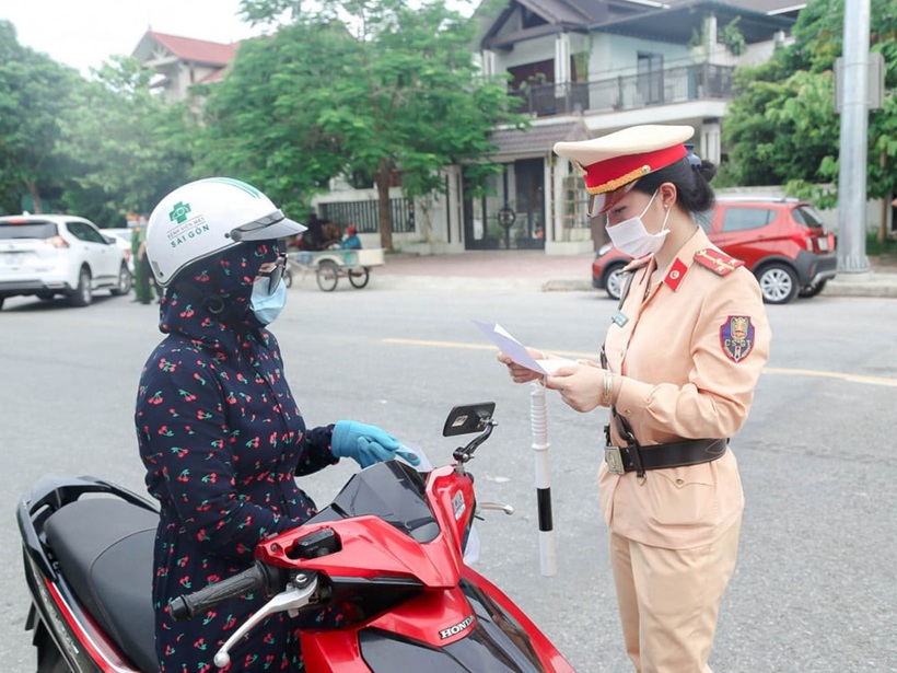 Hành vi rú ga liên tục là một hành vi vi phạm giao thông gây ảnh hưởng đến trật tự và an toàn giao thông, đồng thời gây phiền nhiễu cho người dân xung quanh. Ảnh minh họa