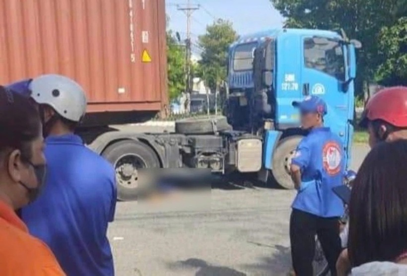 Hiện trường vụ tai nạn giao thông ở Tiền Giang, khiến nam công nhân thiệt mạng. Ảnh: VOV