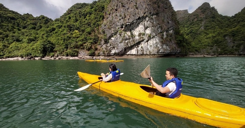 Chèo thuyền kayak