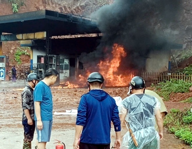 Hiện trường xảy ra vụ cháy. Ảnh: Báo Tiền phong.
