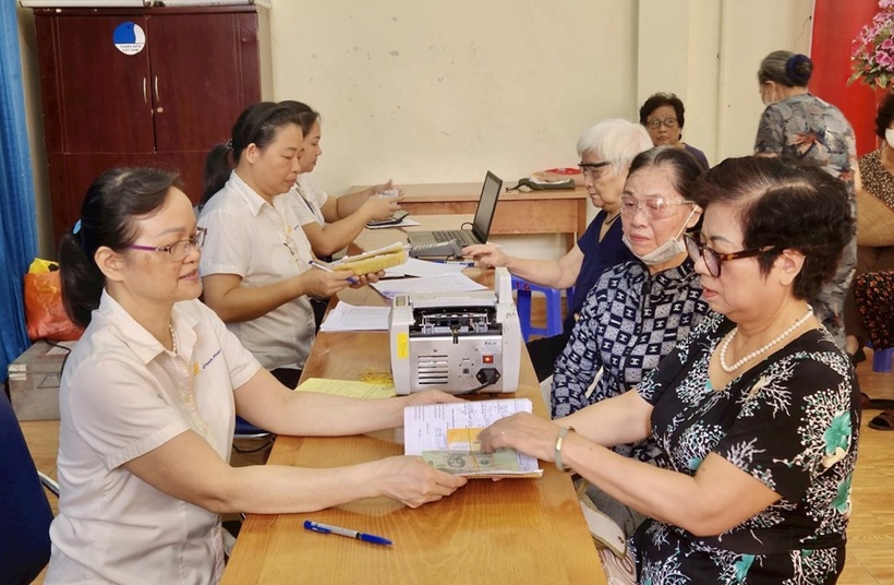 Bộ LĐTB&XH dự kiến từ ngày 1/7/2025 sẽ có khoảng 1,2 triệu người cao tuổi được hưởng trợ cấp hưu trí xã hội hàng tháng. Ảnh minh họa