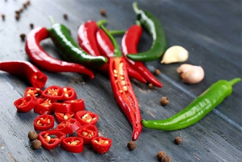 Hãy lắng nghe cơ thể và điều chỉnh chế độ ăn uống của bạn để bảo vệ sức khỏe của chính mình. Ảnh minh họa