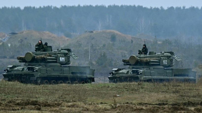 Các xe bọc thép của Belarus trong một cuộc tập trận quân sự ở vùng Brest ngày 14/3/2023. Ảnh: Sputnik