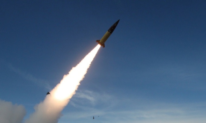 Tên lửa ATACMS được lục quân Mỹ bắn thử vào năm 2021. Ảnh: US Army