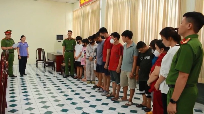 Các đối tượng bị bắt giữ. Ảnh: Dân Việt