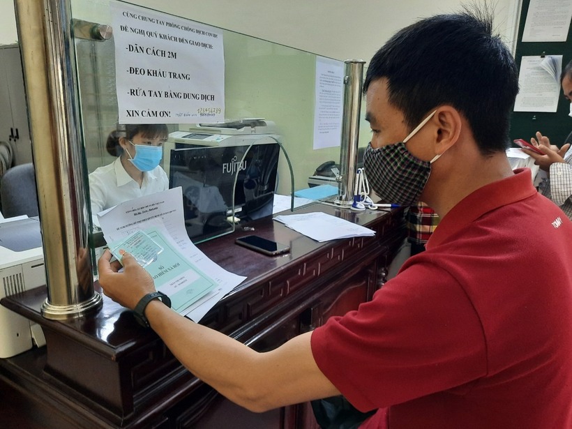 Bộ LĐ-TB&XH vừa đề xuất bổ sung một số nhóm không được hưởng trợ cấp thất nghiệp, tuy nhiên đề xuất này nhận được nhiều ý kiến trái chiều. Ảnh minh họa