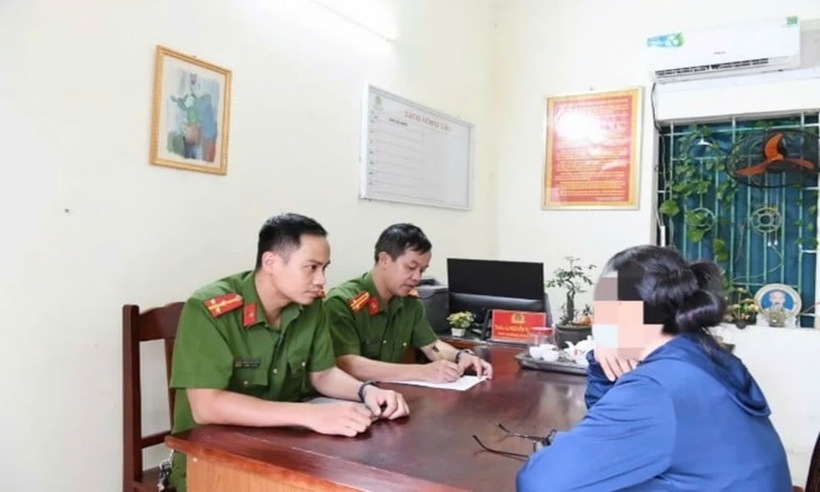 Người phụ nữ liên quan đến vụ việc tại cơ quan công an.