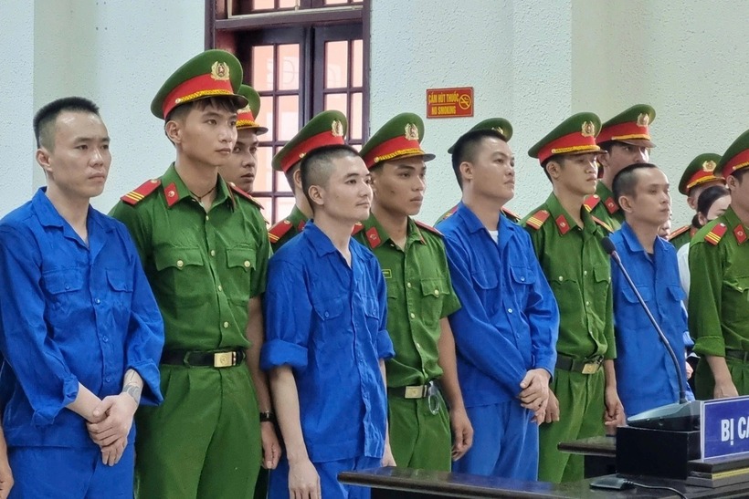 Các bị cáo tại phiên tòa. Ảnh: Dân Trí