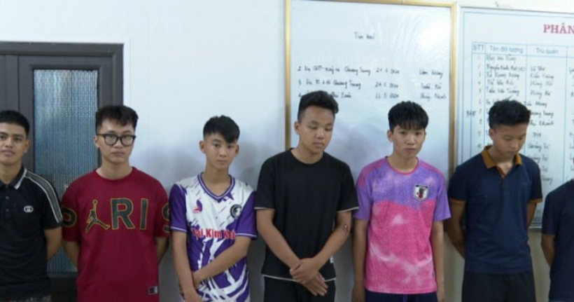 Một số thanh niên tại cơ quan công an. (Ảnh: Công an Thái Bình)
