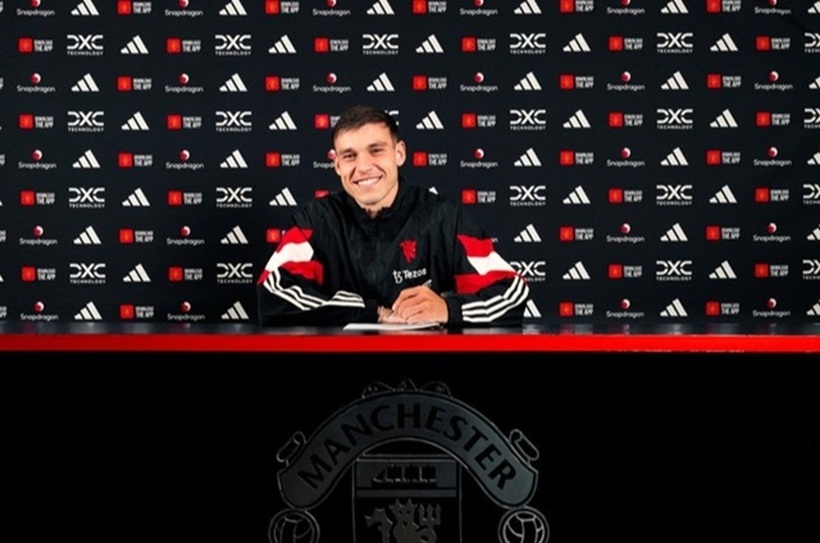Manuel Ugarte ký hợp đồng với Man United.