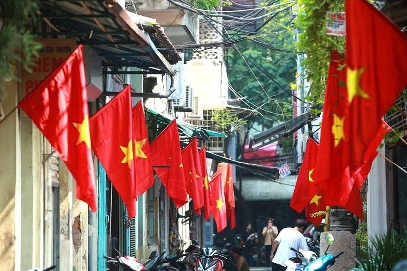 Ngày đầu nghỉ lễ 2/9, miền Bắc mưa nắng đan xen. Ảnh: VietnamPlus