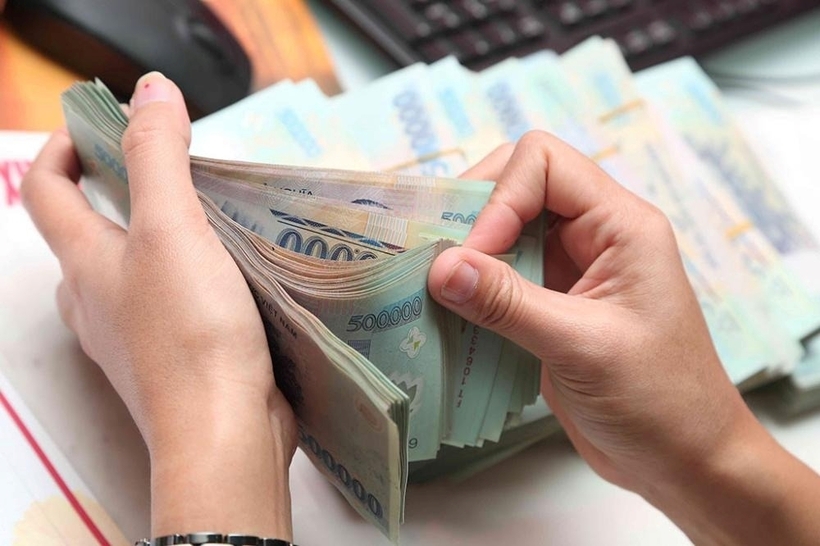 Với mức lương 2 triệu đồng, khả năng được ngân hàng chấp thuận cho vay tín chấp là rất thấp.