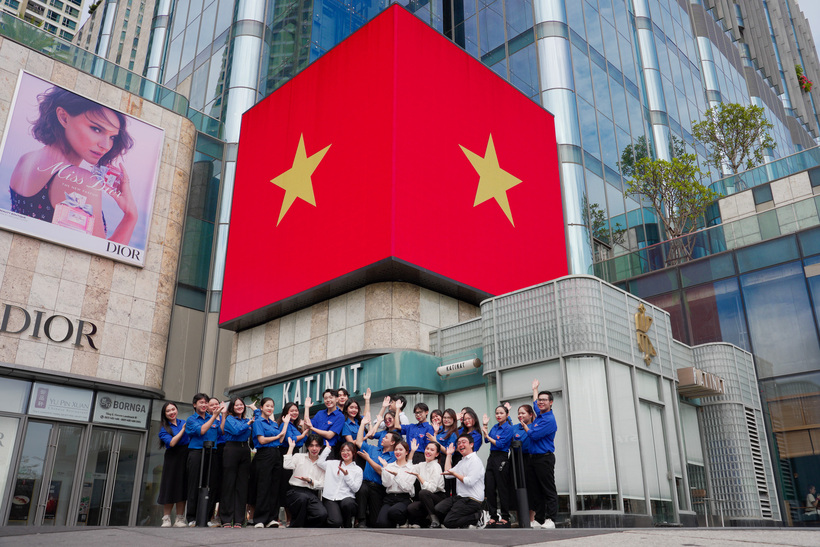 Hơn 3 triệu lượt khách chọn TTTM Vincom vui chơi, mua sắm dịp Quốc Khánh - 10