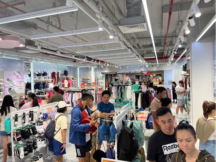 Hơn 3 triệu lượt khách chọn TTTM Vincom vui chơi, mua sắm dịp Quốc Khánh - 4