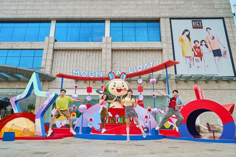 Hơn 3 triệu lượt khách chọn TTTM Vincom vui chơi, mua sắm dịp Quốc Khánh - 9