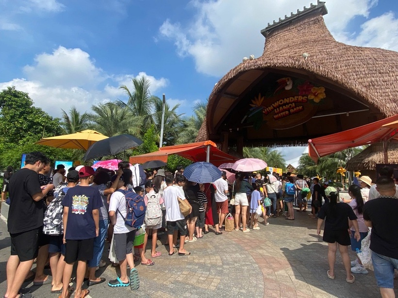 Đón và phục vụ 6 triệu người trong 3 ngày nghỉ lễ, “vũ trụ Vin” không có đối thủ - 5