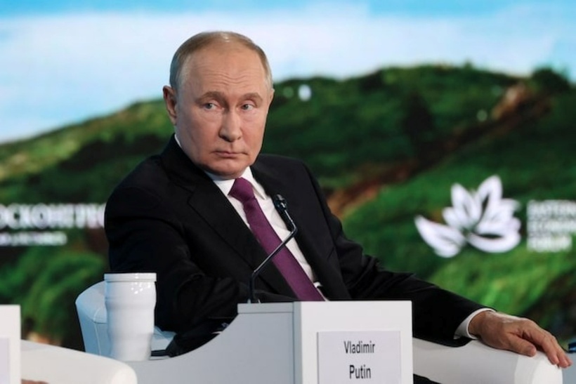 Tổng thống Nga Vladimir Putin tham dự phiên họp toàn thể của Diễn đàn Kinh tế Phương Đông tại Vladivostok hôm 5/9/2024. Ảnh: Reuters