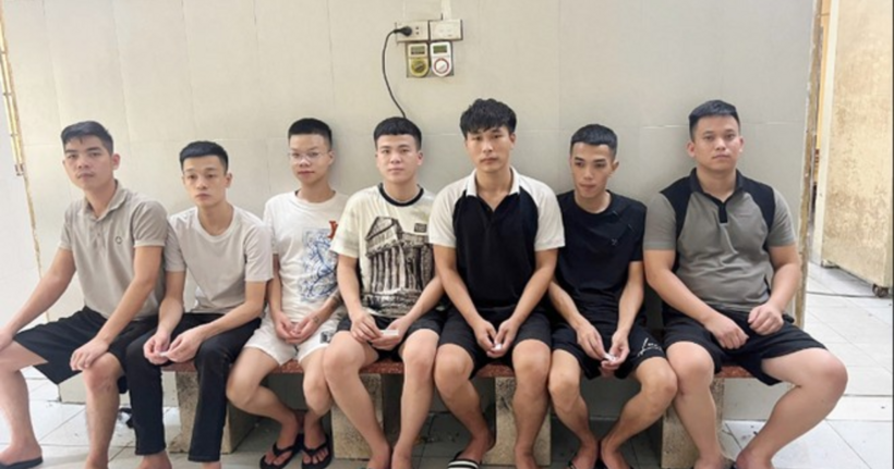 Nhóm đối tượng tại cơ quan công an. (Ảnh: ANTĐ)