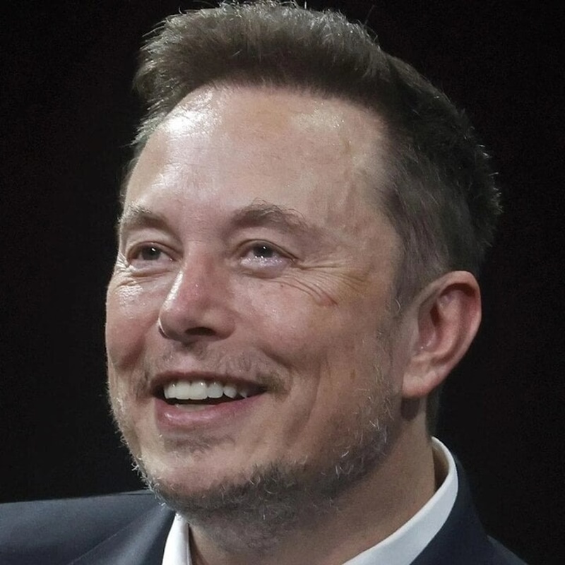 CEO Elon Musk của hãng xe điện Tesla được dự đoán có thể sẽ trở thành tỷ phú đầu tiên của thế giới cán mốc tài sản 1 nghìn tỷ USD. Ảnh: Getty.