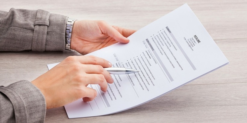 Các chứng chỉ trên không chỉ giúp sinh viên nâng cao kiến thức và kỹ năng chuyên môn mà còn là lợi thế cạnh tranh lớn trên thị trường lao động.