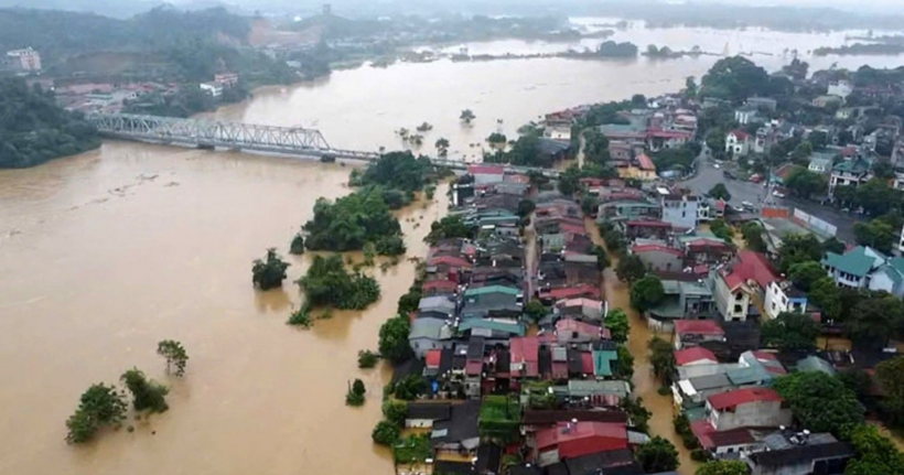 Thành phố Yên Bái ngập sâu trong nước (Ảnh: yenbai.gov.vn)