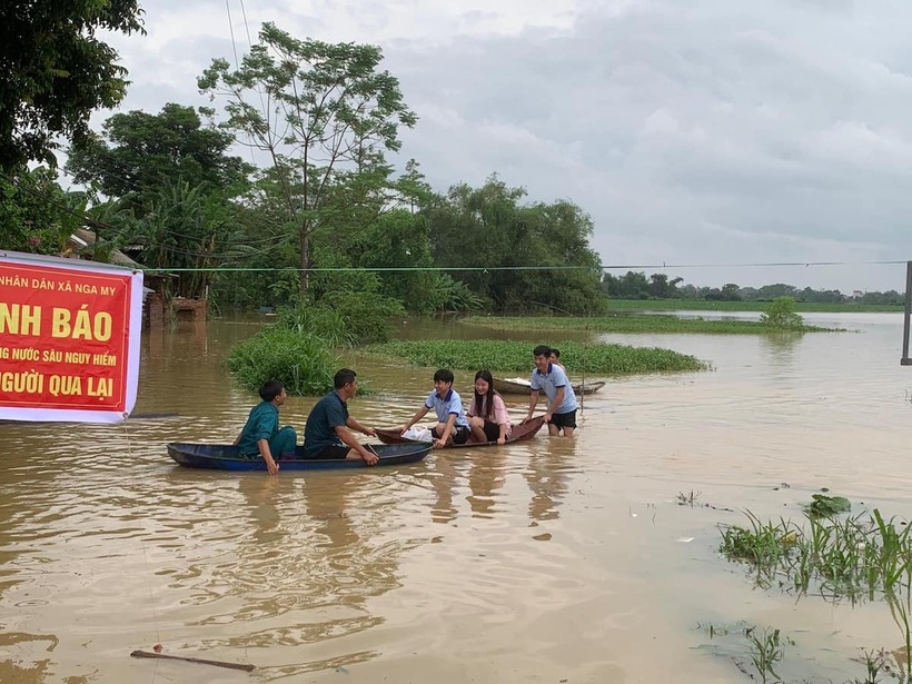 Ngập sâu tại xã Nga My, huyện Phú Bình, tỉnh Thái Nguyên