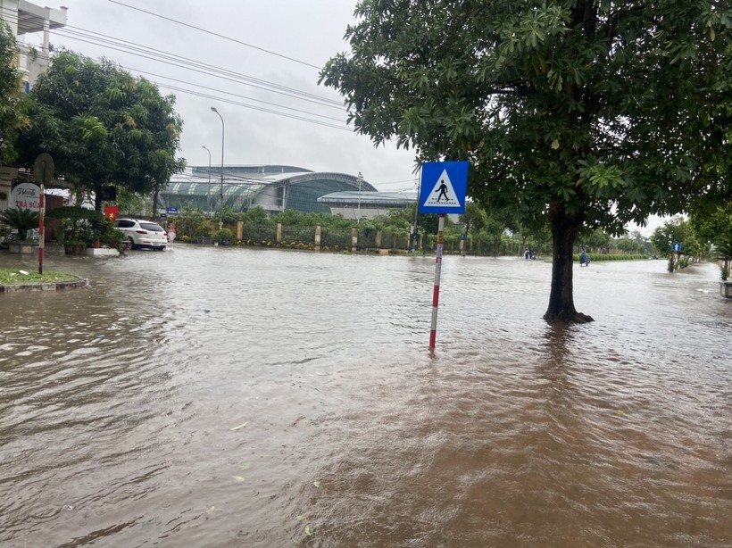 Mênh mông biển nước giữa TP. Nam Định