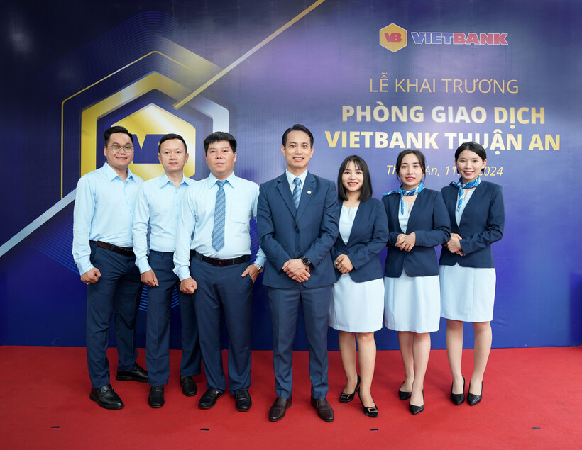 Vietbank và “cú đúp” trong ngày khai trương Điểm Giao dịch thứ 119  - 1