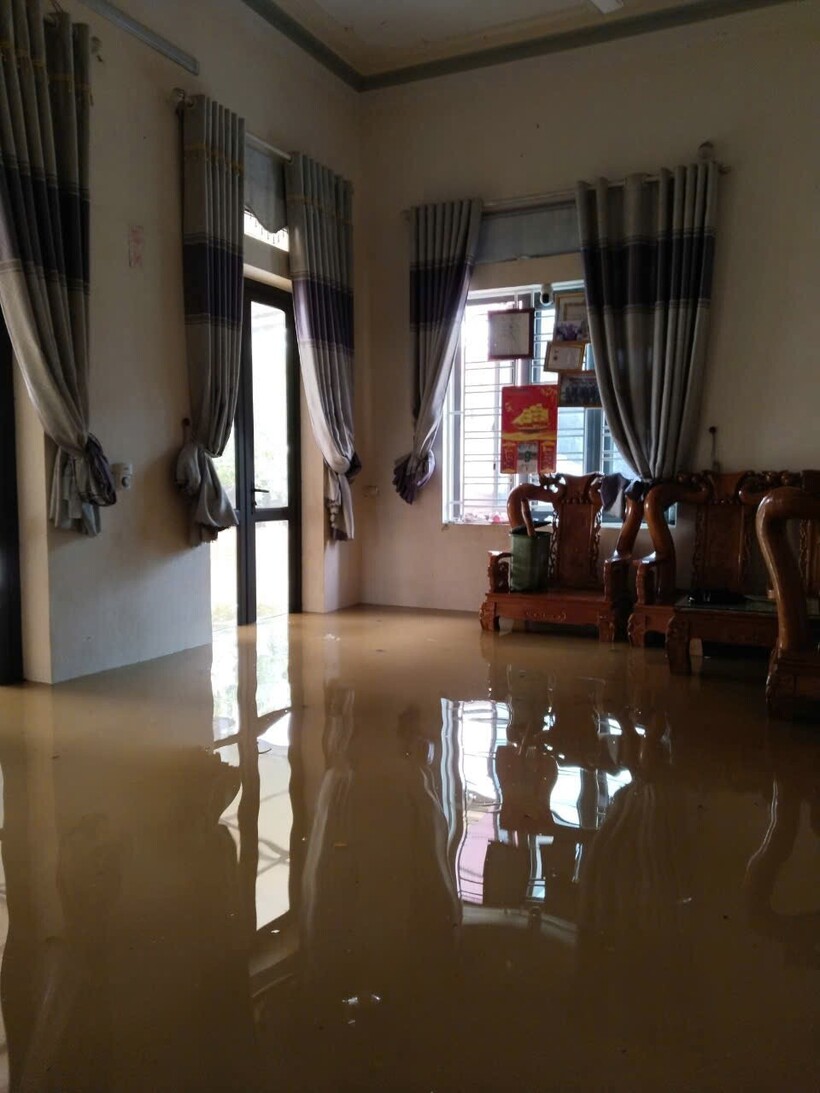 Cứu trợ xã Đan Thượng (Hạ Hòa, Phú Thọ) bị cô lập do mưa lũ - 4
