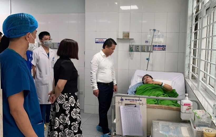 Người phụ nữ vẫn tiếp tục được theo dõi tại Bệnh viện Đa khoa tỉnh Phú Thọ. Ảnh: VTC News