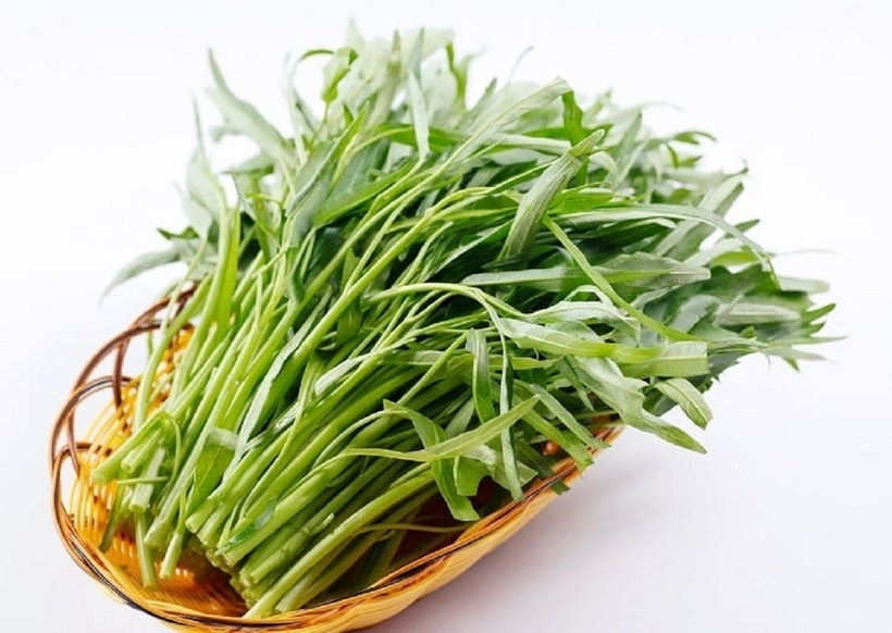 Rau muống là một loại rau phổ biến trong bữa ăn hàng ngày của người Việt.