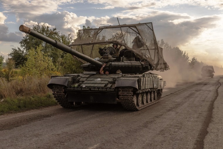 Ukraine gây bất ngờ ở Kursk. Ảnh: Reuters