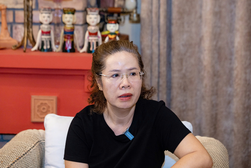 Bà Hồ Thị Cẩm Thạch chia sẻ về niềm đam mê hội họa của Chu Nhật Quang.