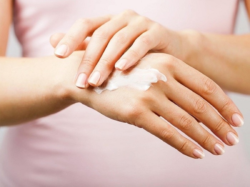 Mẹo giúp giúp da tay mềm mịn tránh khô nẻ - 1