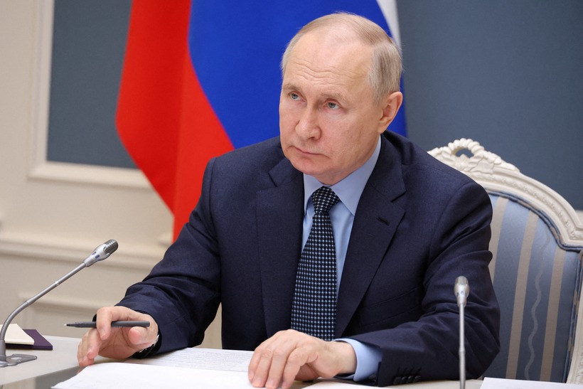 Tổng thống Vladimir Putin vừa ký sắc lệnh chính thức tăng quân số trong lực lượng vũ trang Nga. Ảnh: Reuters