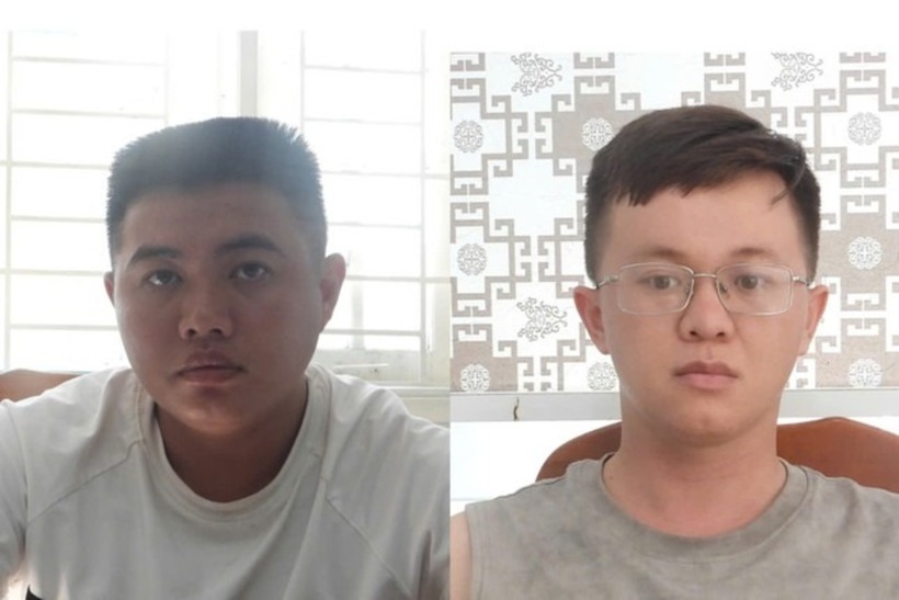 Hai đối tượng Cao Văn Hiếu, Mai Thanh Quốc tại cơ quan Công an. Ảnh: Tiền Phong