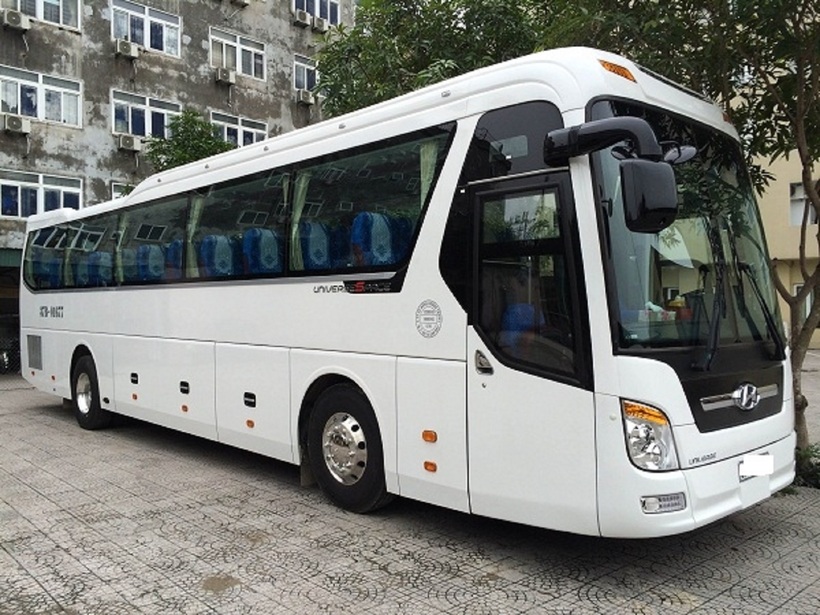Xe khách 45 chỗ