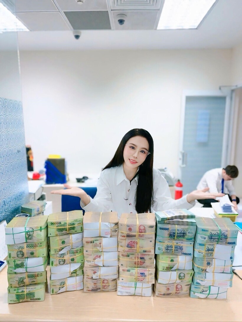 Mailisa chính thức từ thiện 10 tỷ tiền mặt và 50 tấn gạo để hỗ trợ cho bà con miền Bắc ruột thịt khắc phục cuộc sống sau khi bão số 3 đi qua.