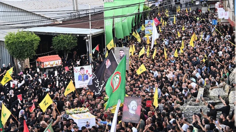 Lễ tang được tổ chức cho 4 người thiệt mạng trong vụ nổ máy nhắn tin ở Lebanon, ngày 18/9. Ảnh: Getty