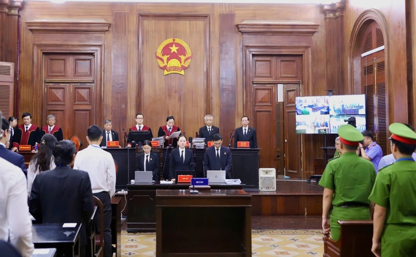 Hội đồng xét xử đã xét hỏi 19 bị cáo trong 2 ngày vừa qua. Ảnh: Người Lao Động