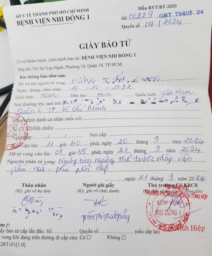 Bệnh nhi tử vong vào rạng sáng 21/9. Ảnh: Báo Thanh niên.