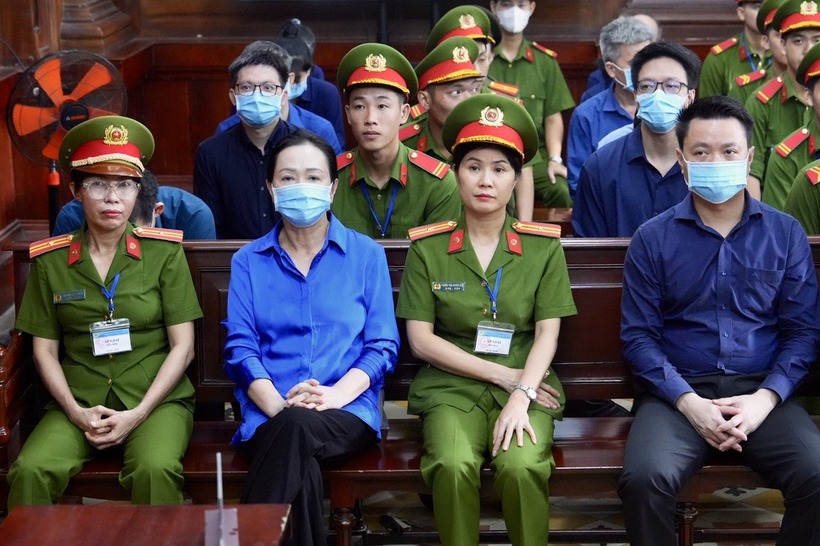 Bà Trương Mỹ Lan tại phiên toà xét xử. Ảnh: Tuổi Trẻ