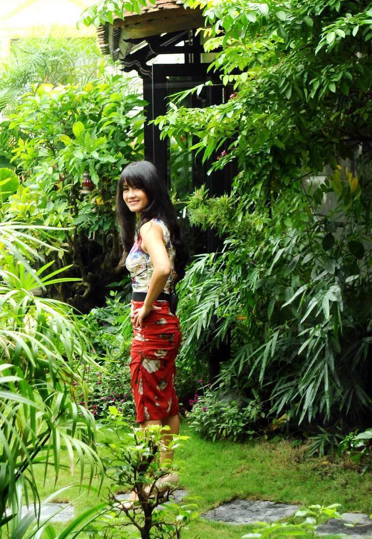 Căn nhà có khu vườn từng được đi vào những bài hát của Hồng Nhung trong đĩa 'Khu vườn yên tĩnh'.